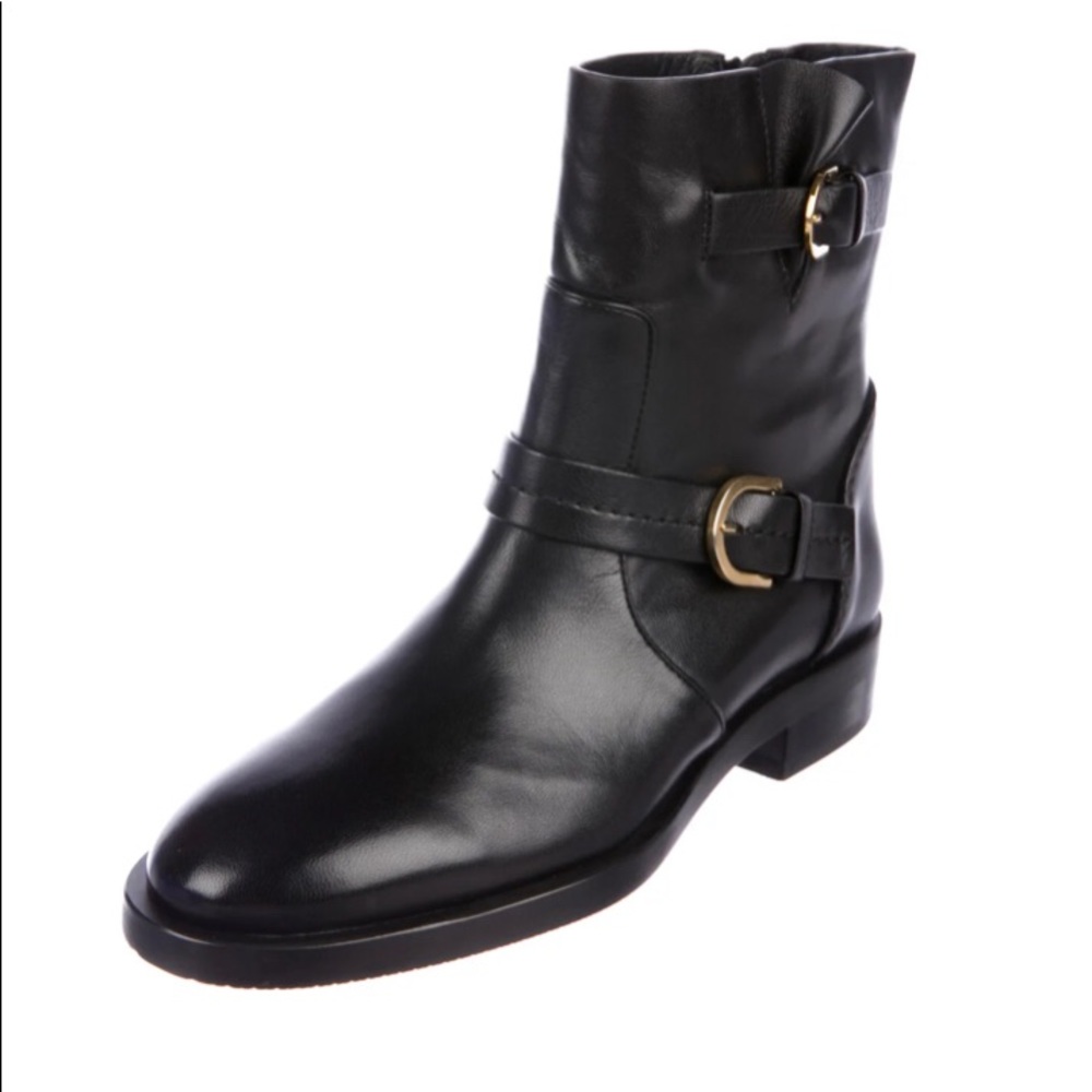 Brand new Stuart Weitzman Hale Leather Ankle Boots